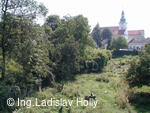 Tovačov, Zámek - hradby